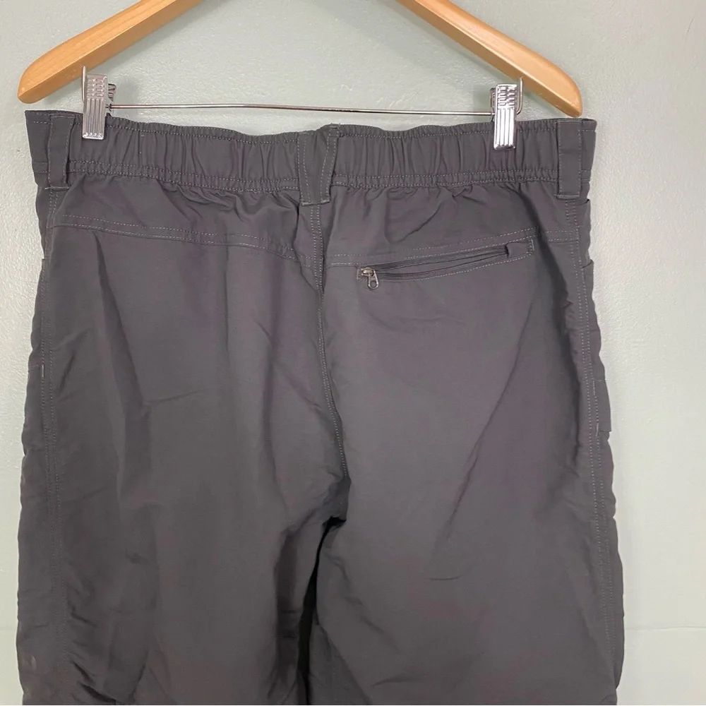 The North Face Convertible Shorts‎ Dark Gray Pants Large